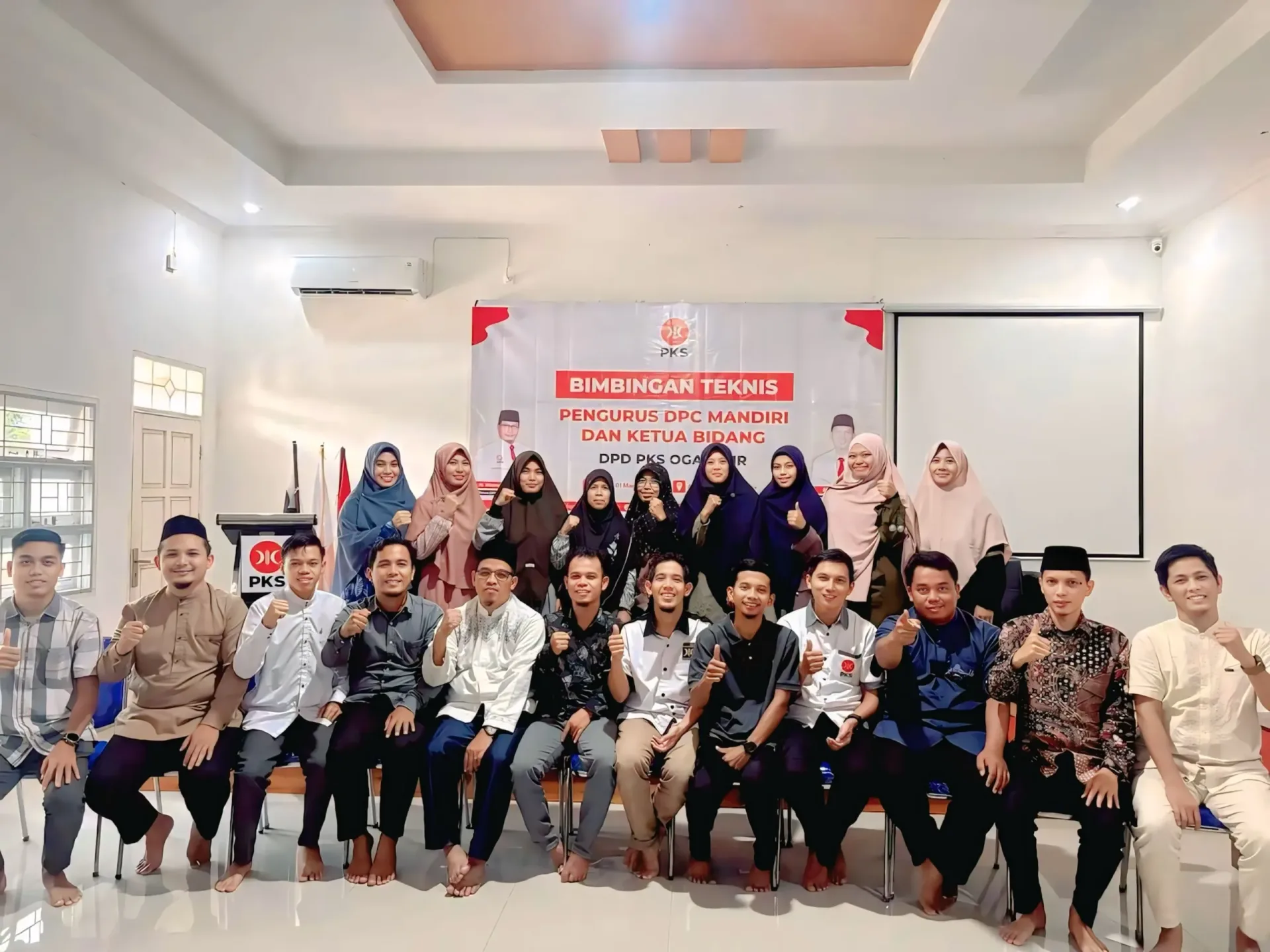 Tingkatkan Kapasitas Kepemimpinan dan Administrasi, DPD PKS Ogan Ilir Gelar Bimtek Pengurus DPC Mandiri dan Ketua Bidang